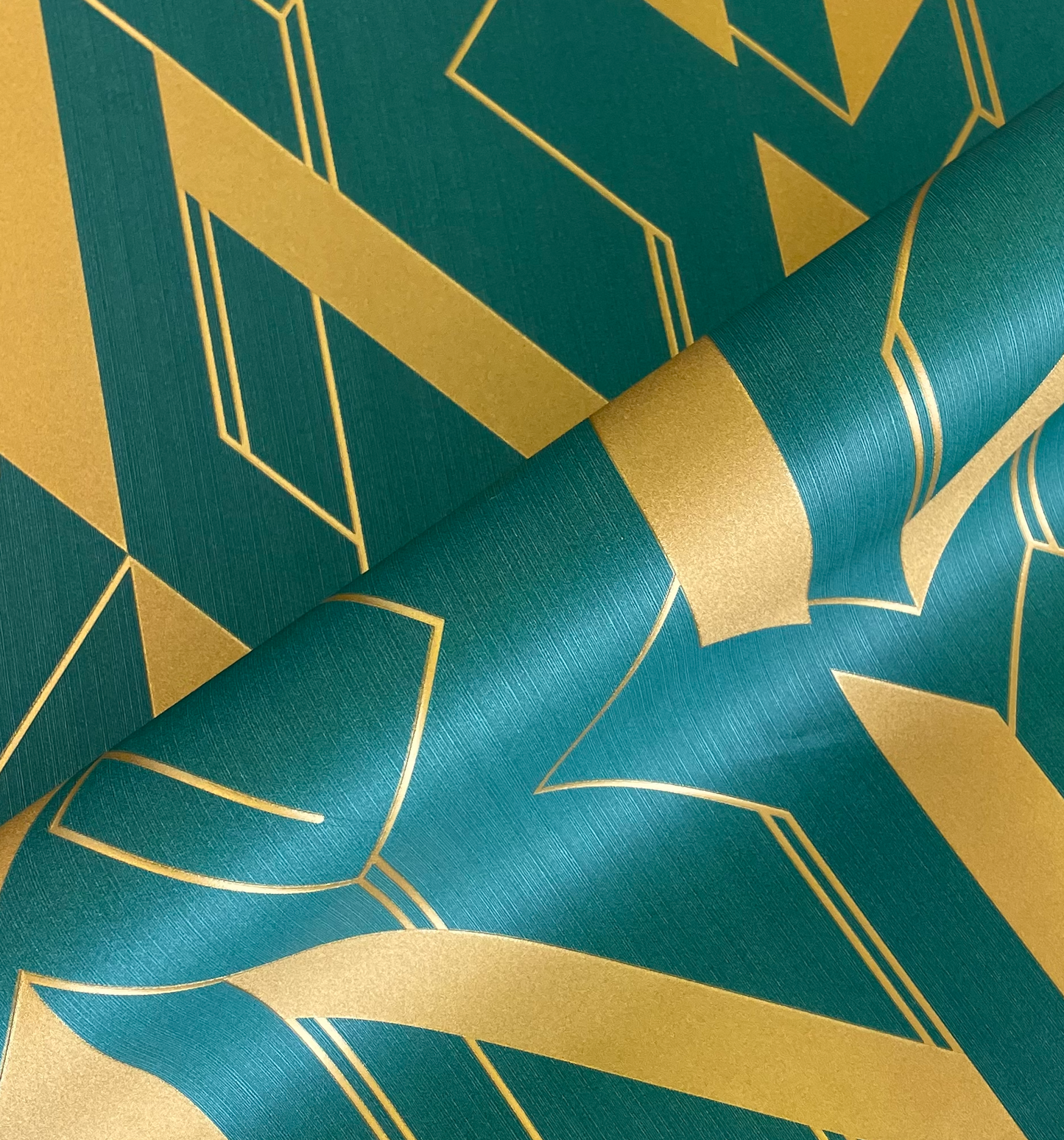 Futura Emerald Gold